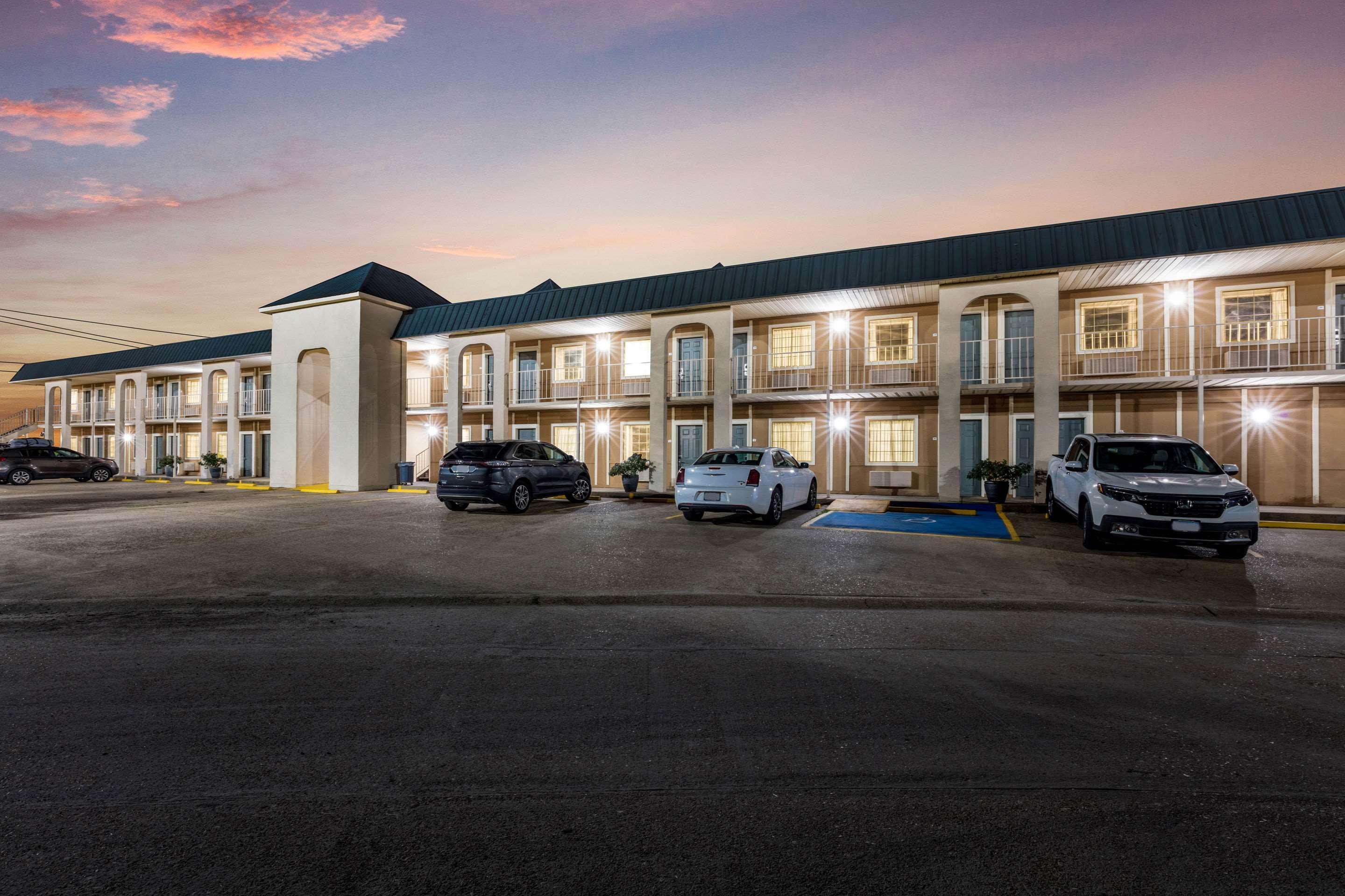 Quality Inn Forrest City I-40 Екстериор снимка